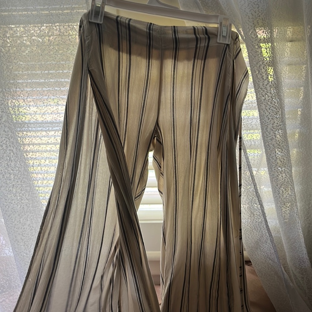 Billabong flowy slit pants